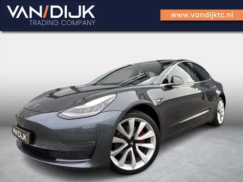 Tesla Model 3 Long Range RWD 75 kWh ✓SOH 88.3% ✓Autopilot ✓Panoramadak ✓Vol Leder ✓360&ordm; Camera ✓Stoelverwarming ✓Origineel NL